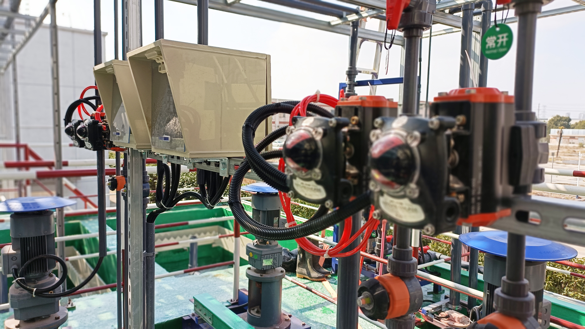 如何選擇適合的污水處理設(shè)備？