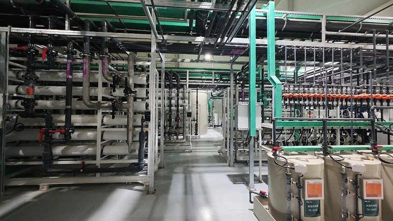 依斯倍受邀出席蘇州市新型工業(yè)化推進(jìn)會暨“AI+制造”創(chuàng)新發(fā)展大會 (5)